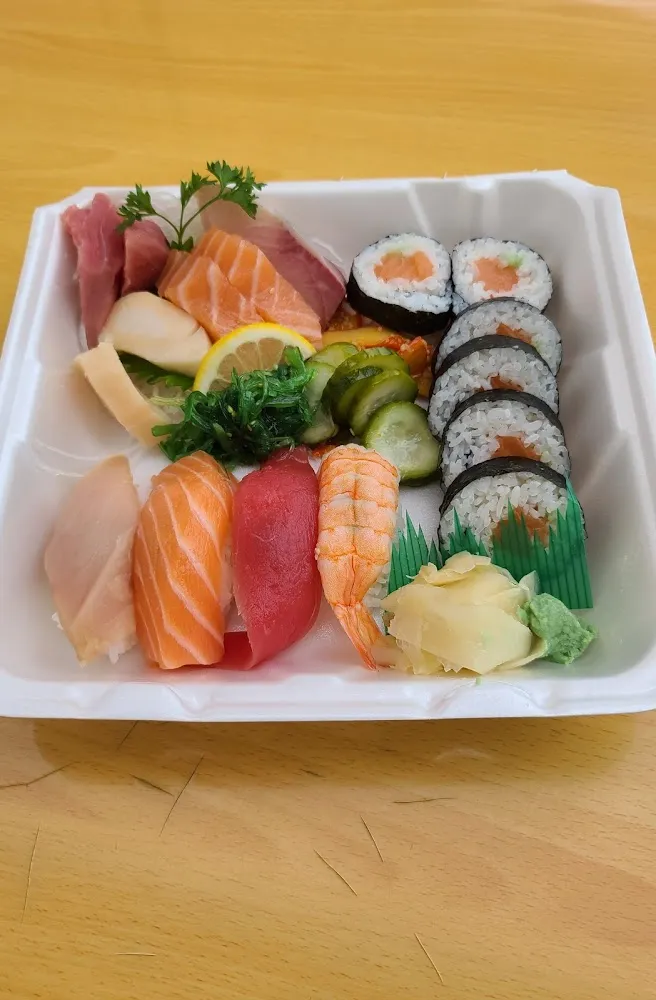 Sushi & Sashimi Bento